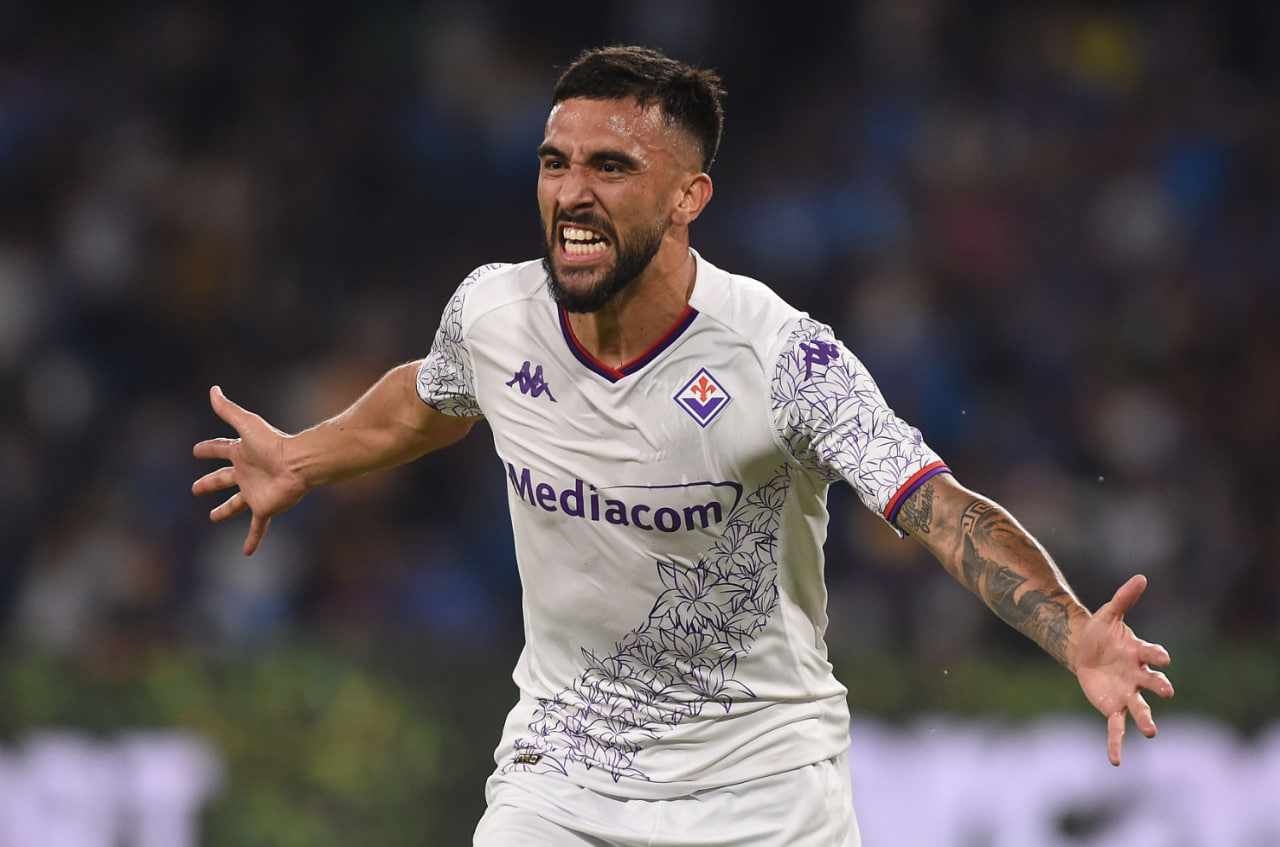 尤文图斯争夺冈萨雷斯：佛罗伦萨开价3000万欧，考虑引入什琴斯尼和麦肯尼